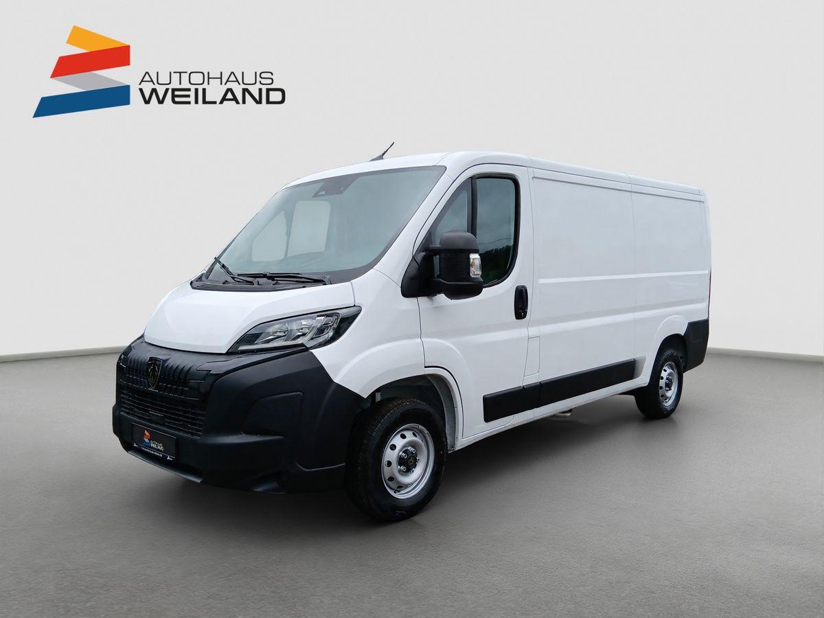 Peugeot Boxer 3.3T L2H1 Diesel 120 - mit KI generiert/bearbeitet